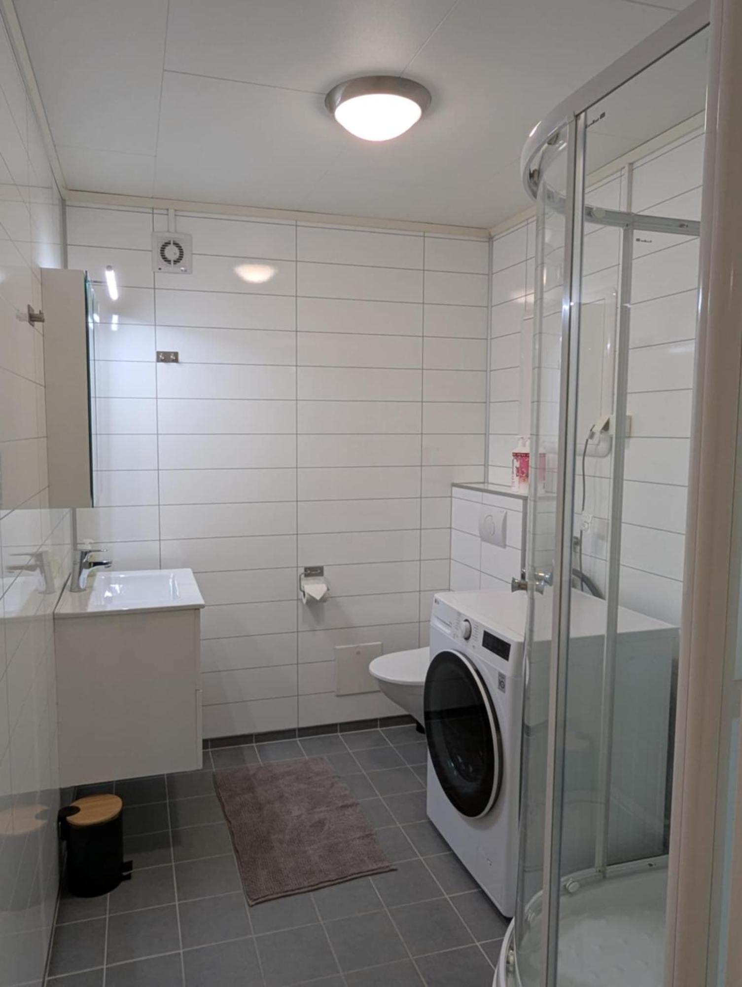 Station Retreat * Narvik